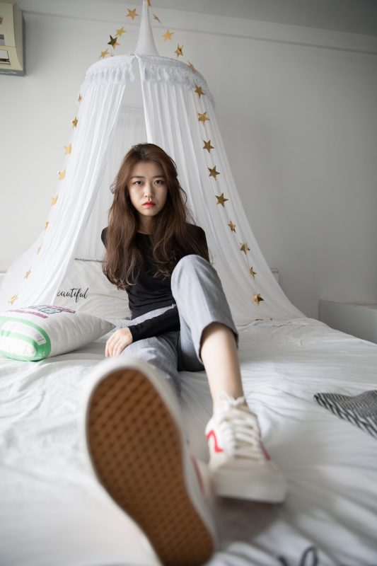 物戀傳媒 No.203 佳琪-Hi.秋日私語(yǔ) [215P/1V/4.87G]-無(wú)料攝影圈