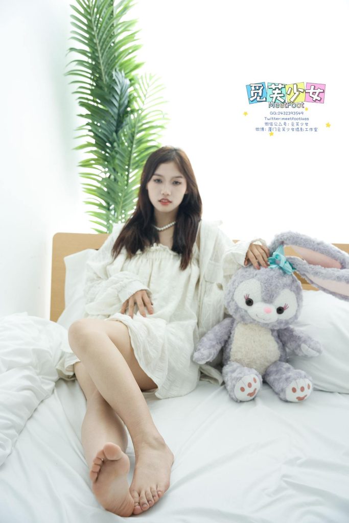 [覓芙少女]NO.028 虹虹-青春是昏睡與暗戀交織的夏天 [194P/2V/8.47G]插圖