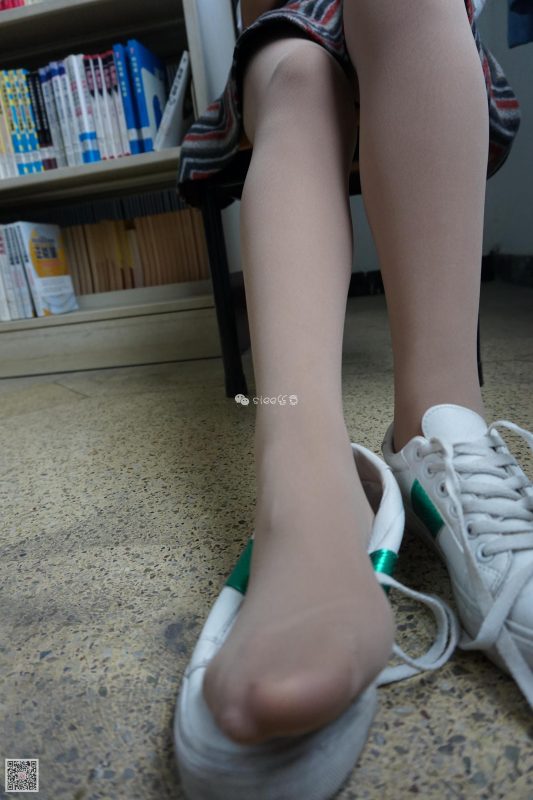 [SIEE絲意] No.005 魚魚 圖書館 [80P/124MB]-無料攝影圈