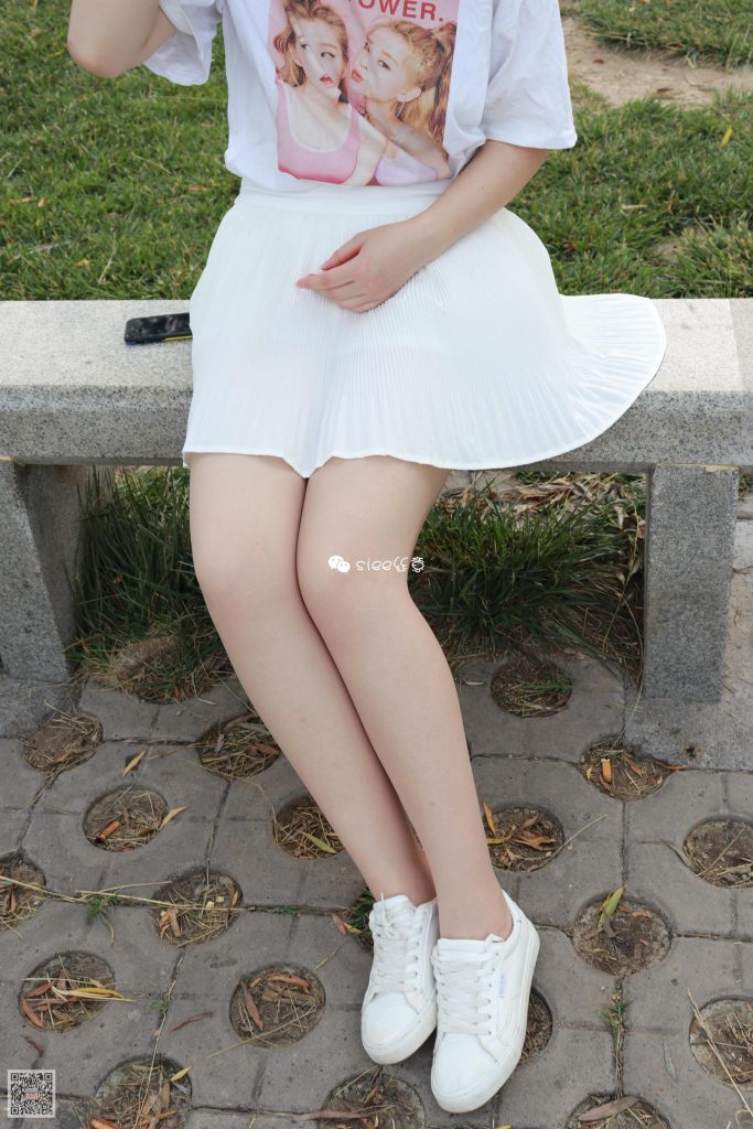 [SIEE絲意] No.154 晨晨~小白裙配肉絲 [41P/63.8MB]插圖2