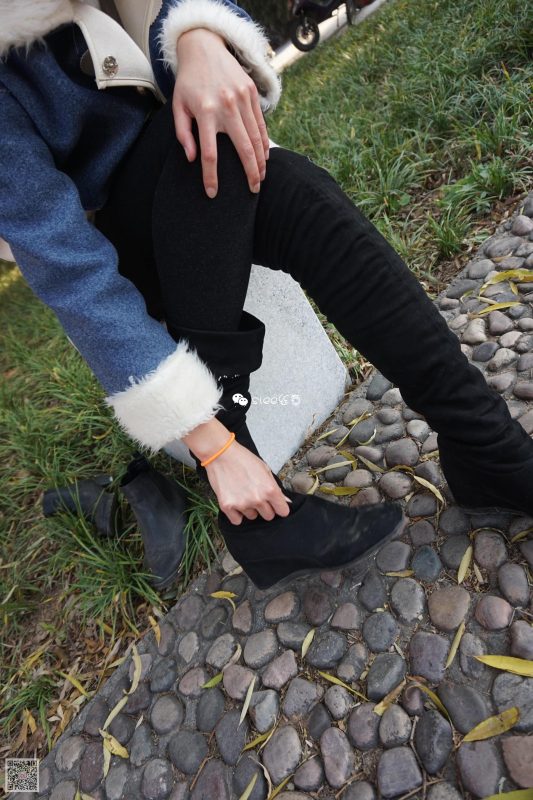 [SIEE絲意] No.216 玥玥~河畔de我們 [60P/98.4MB]-無料攝影圈