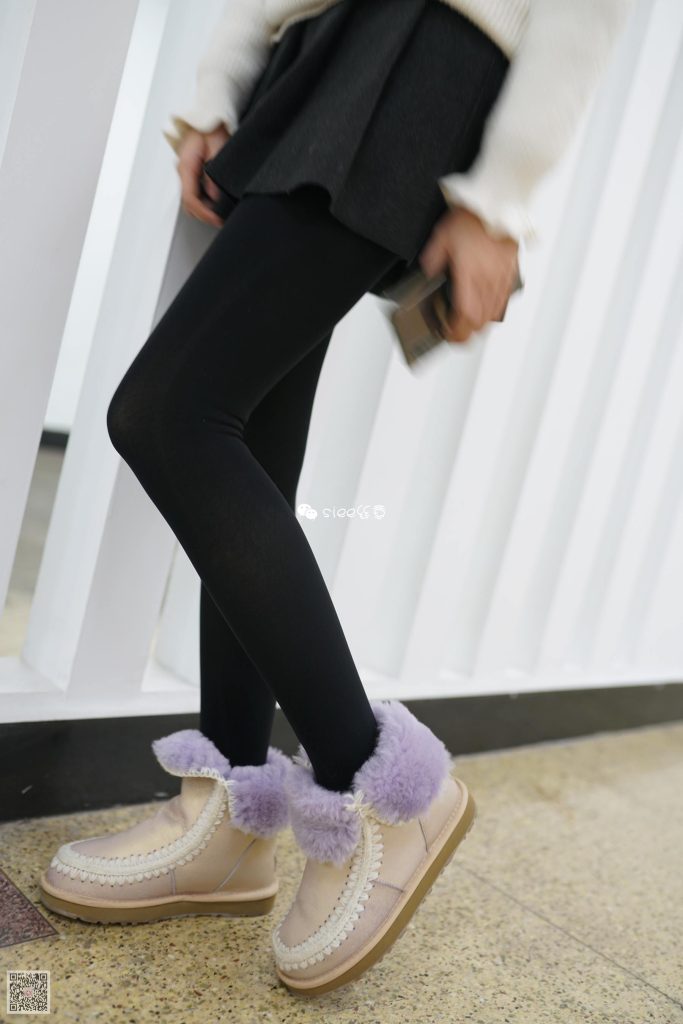 [SIEE絲意] No.254 穎兒~圖書館的黑絲 [41P/45.4MB]插圖