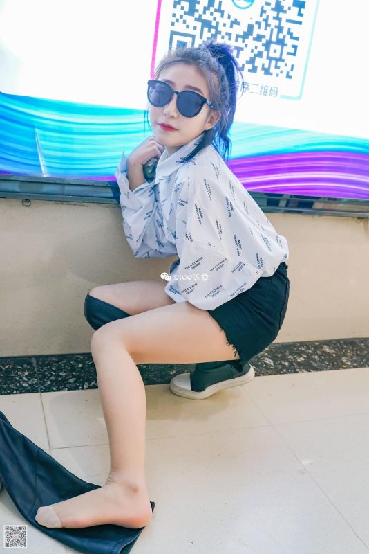 [SIEE絲意] No.270 婷婷 長(zhǎng)筒靴配膚色絲，小性感 [48P/158MB]-無(wú)料攝影圈