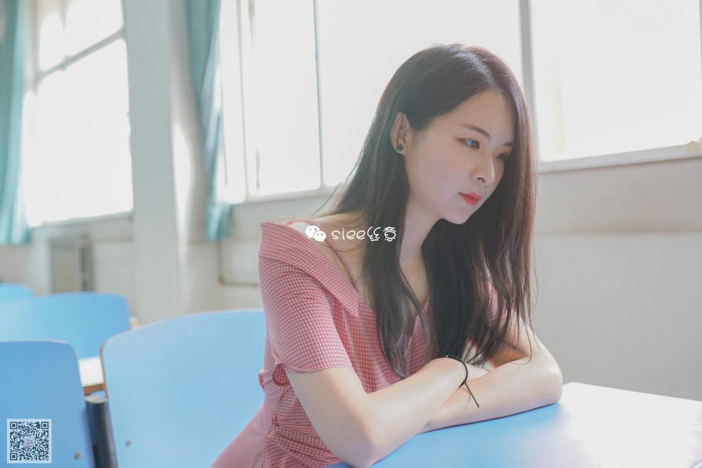 [SIEE絲意] No.302 靜心 粉紅色格子 學(xué)姐，畢業(yè)季 [50P/132MB]插圖