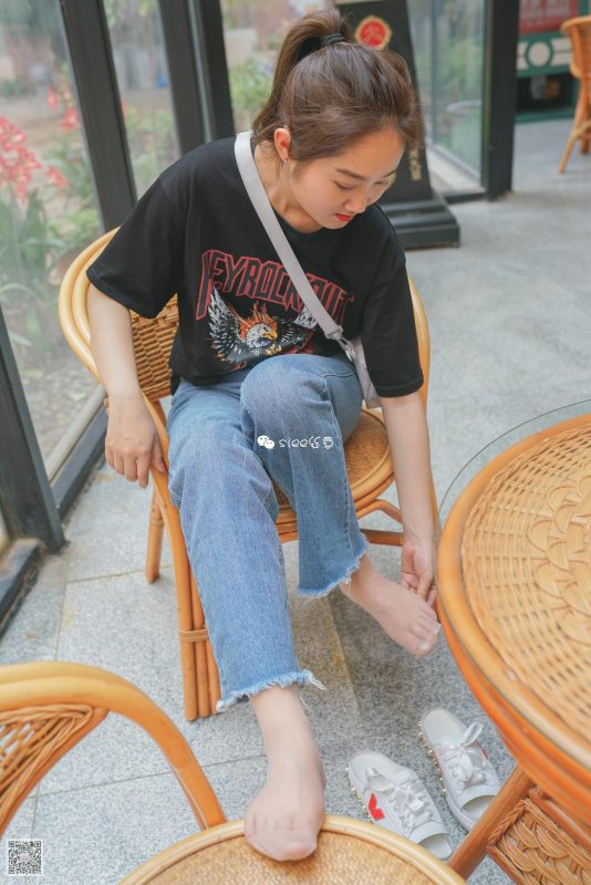 [SIEE絲意] No.304 晶晶 學(xué)會釋然 才會放下 [40P/131MB]-無料攝影圈