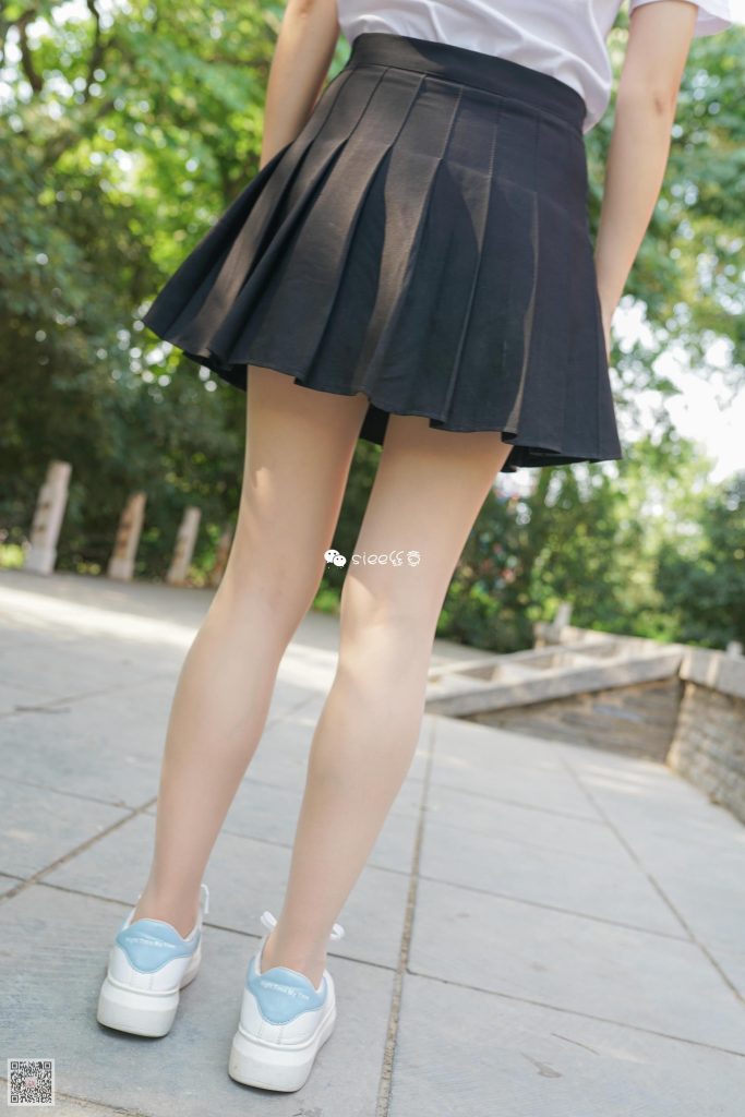 [SIEE絲意] No.307 小羽 因風(fēng)吹過薔薇 [53P/113MB]插圖2