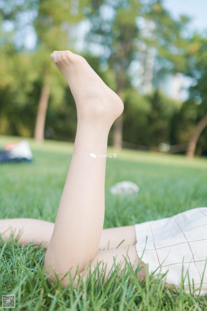 [SIEE絲意] No.329 冰冰 花開無語，葉落有聲 [55P/191MB]插圖3