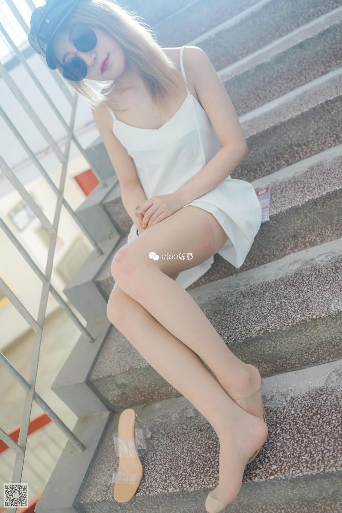 [SIEE絲意] No.348 婷婷~學(xué)姐的Y惑 [33P/52.7MB]插圖