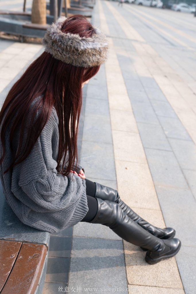 [SIEE絲意] No.373 芊芊 秋意未盡，冬又望想 [68P/264MB]插圖