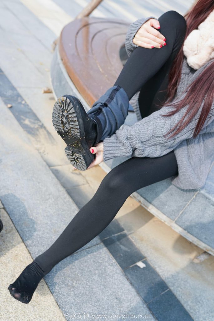 [SIEE絲意] No.373 芊芊 秋意未盡，冬又望想 [68P/264MB]插圖2