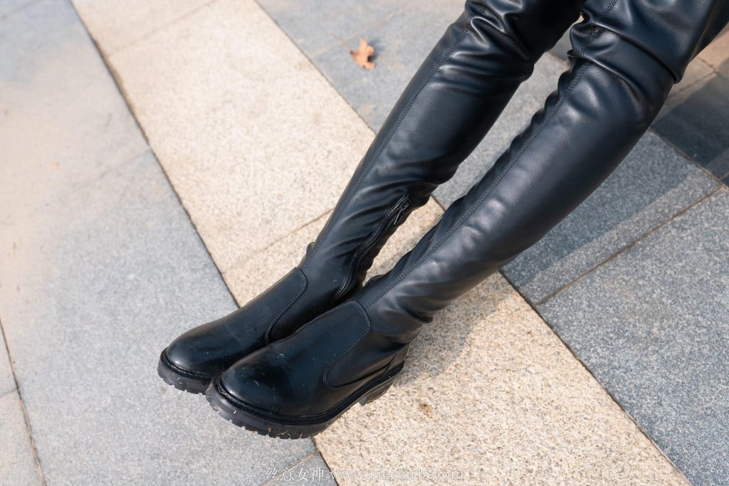 [SIEE絲意] No.373 芊芊 秋意未盡，冬又望想 [68P/264MB]插圖3