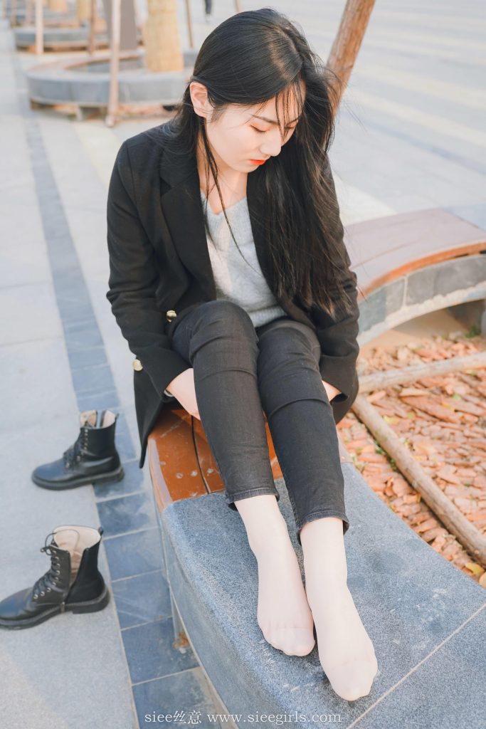 [SIEE絲意] No.392 敏敏～身邊的學(xué)姐（新人）[57P/150MB]插圖