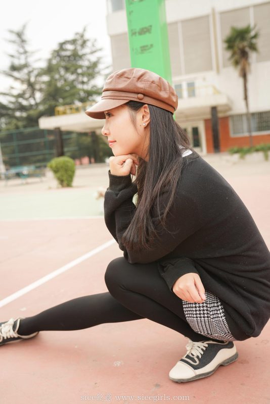 [SIEE絲意] No.403 熊熊～新的一年學(xué)姐陪你 [71P/203MB]-無料攝影圈