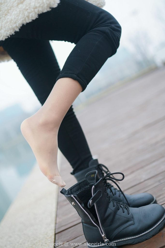 [SIEE絲意] No.407 童童～守一份回憶（新的學(xué)妹哦）[71P/160MB]插圖2