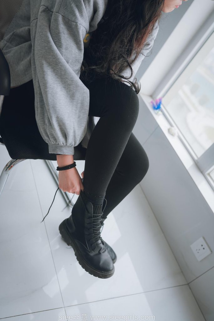 [SIEE絲意] No.438 含含 碎夢青煙，落殤無言 [53P/98MB]插圖1