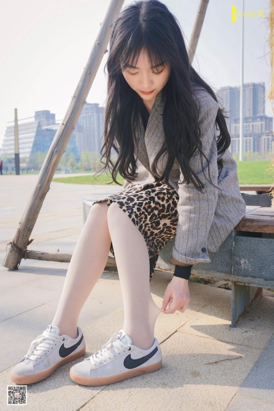 [SIEE絲意] No.439 筠筠 春潮，擺脫羈絆 [72P/295MB]-無料攝影圈