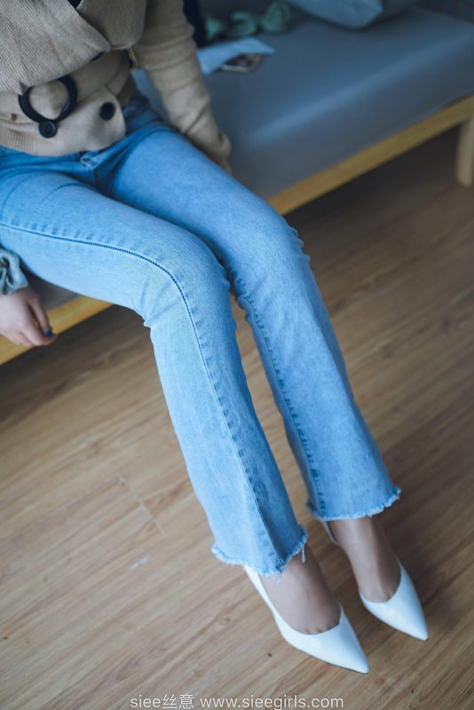 [SIEE絲意] No.471 文文～白色高跟鞋，褲里絲 [45P/320MB]-無料攝影圈