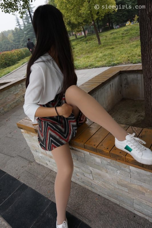 [SIEE絲意]新刊 NO.011 魚魚 初戀[59P/241MB]-無料攝影圈