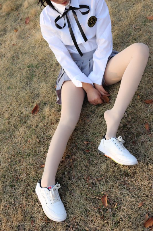 [SIEE絲意]新刊 NO.047 安安 我的風(fēng)景[85P/352MB]-無料攝影圈