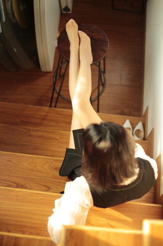 奈絲寫真 NO.005：成希-長腿和趾間 [32P/128MB]-無料攝影圈