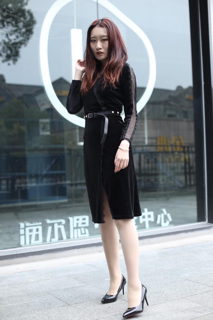 奈絲寫真 NO.023：花米-向你“投遞”一位窈窕淑女 [41P/365MB]插圖1