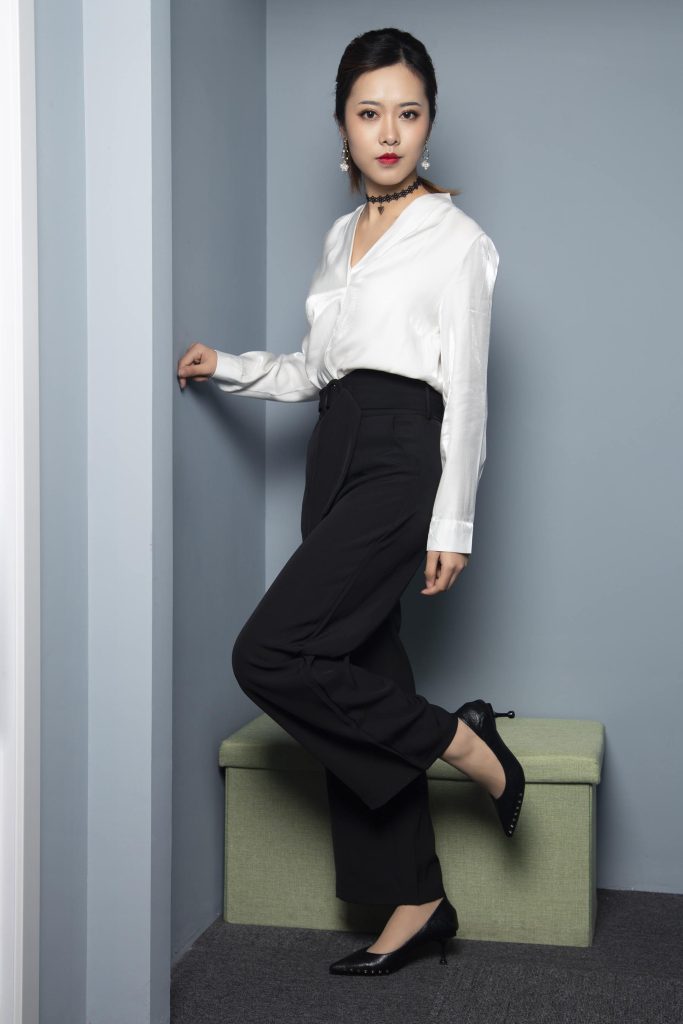 奈絲寫真 NO.033：晨靜-闊腿褲小皮鞋，今日OL通勤 [30P/216MB]插圖