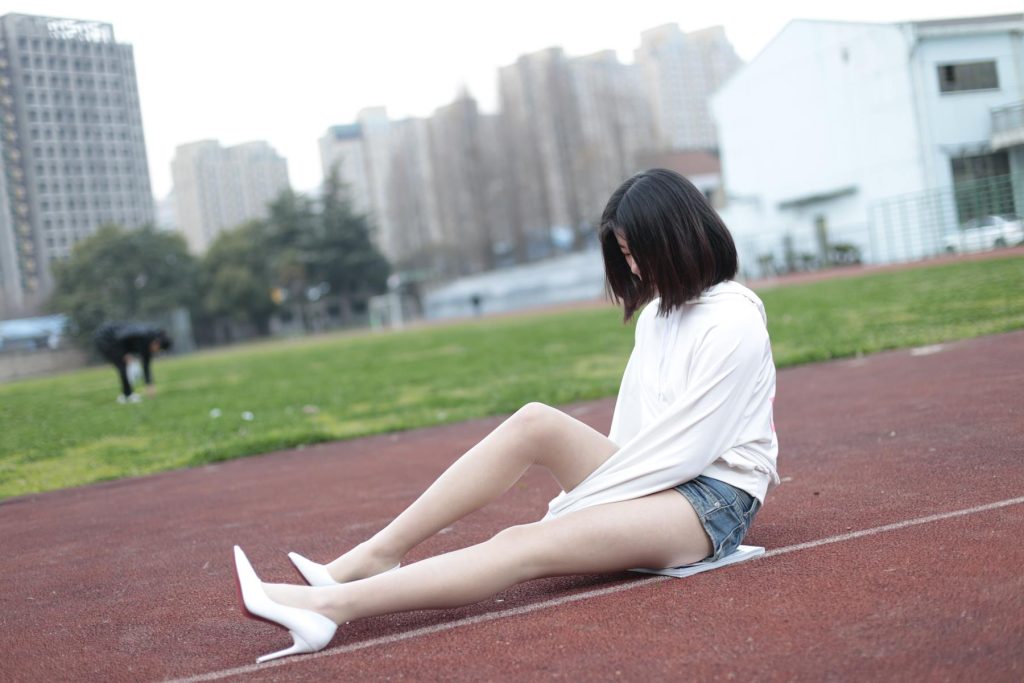 奈絲寫(xiě)真 NO.034：喵璃-穿過(guò)運(yùn)動(dòng)場(chǎng)的青春氣息 [48P/250MB]插圖2