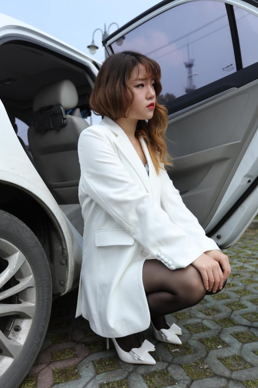 奈絲寫真 NO.043：高高-剛好到臀的白色西裝 [35P/404MB]-無料攝影圈