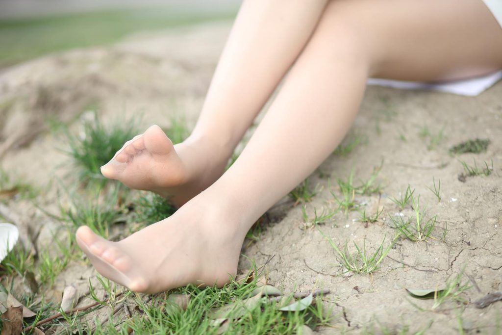 奈絲寫真 NO.058：高高-坐好了，大白腿！[34P/309MB]插圖1