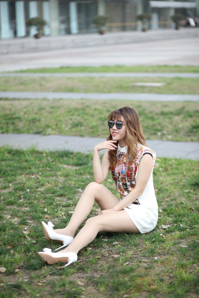 奈絲寫真 NO.058：高高-坐好了，大白腿！[34P/309MB]插圖2