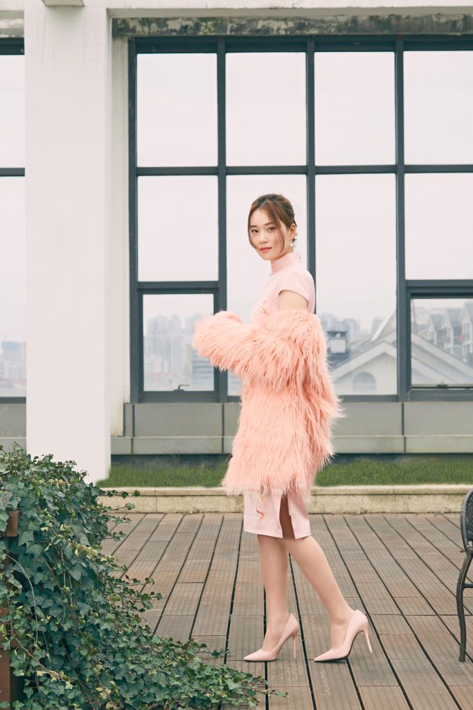 奈絲寫真 NO.079：露露-捋捋被風(fēng)吹亂的秀發(fā) [34P/294MB]插圖2