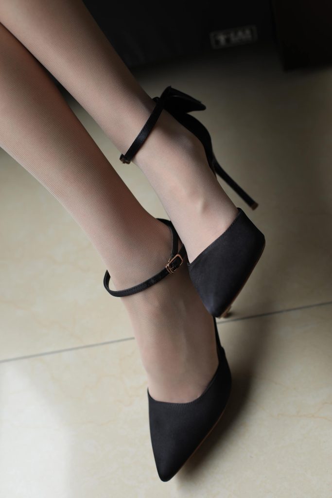 奈絲寫真 NO.150：樂(lè)樂(lè) – 書中自有顏如玉 [108P/707MB]插圖1