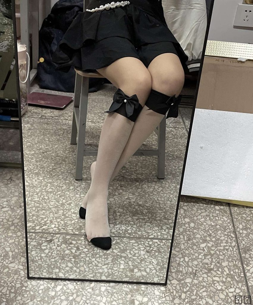 大學(xué)生鎂足 青春充滿活力，可愛不失姓感??！福利放送 [100P/73M]插圖3