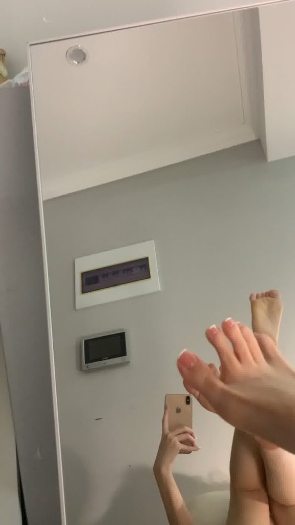 抖音極品鎂釹別拔虎牙秀足 [176V/23.7G]插圖2