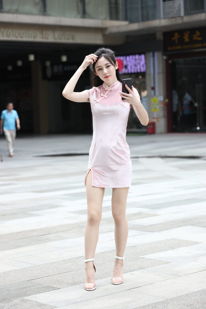 粉色連衣裙妹子[185P/4V/7.3G]插圖1