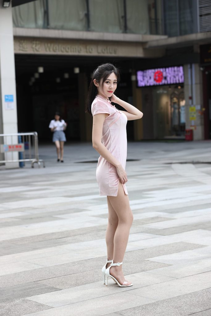 粉色連衣裙妹子[185P/4V/7.3G]插圖2