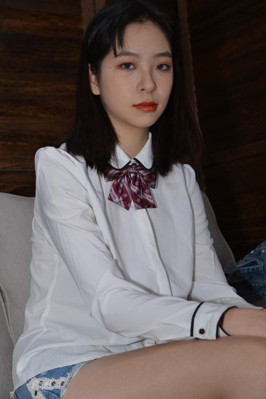 [Sexy Asian Girls Feet] No.015 美女YIYI性感的40碼大腳丫（肉絲涼高） [103P/1464M]-無料攝影圈