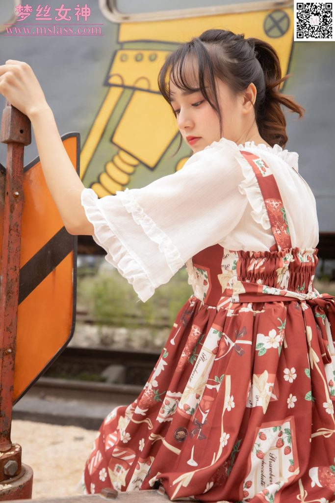 [MSLASS夢絲女神] 2019-10-27 玥玥 白絲洛麗塔 [70P/459MB]插圖2