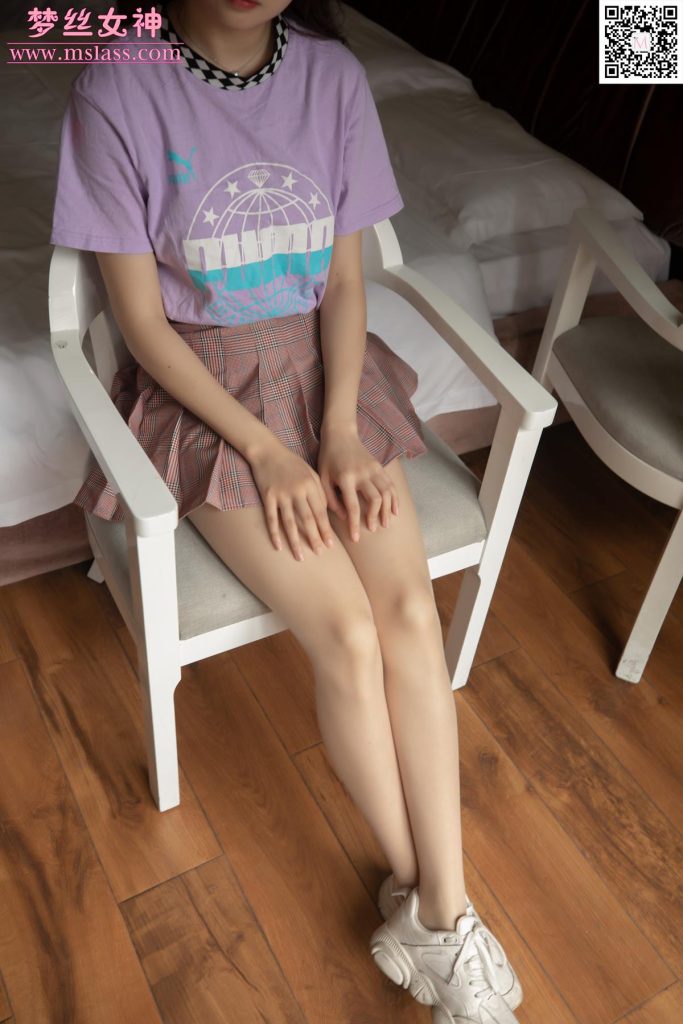 [MSLASS夢(mèng)絲女神] 2019-11-05 劉佳 筆直的絲襪腿 [74P/455MB]插圖2