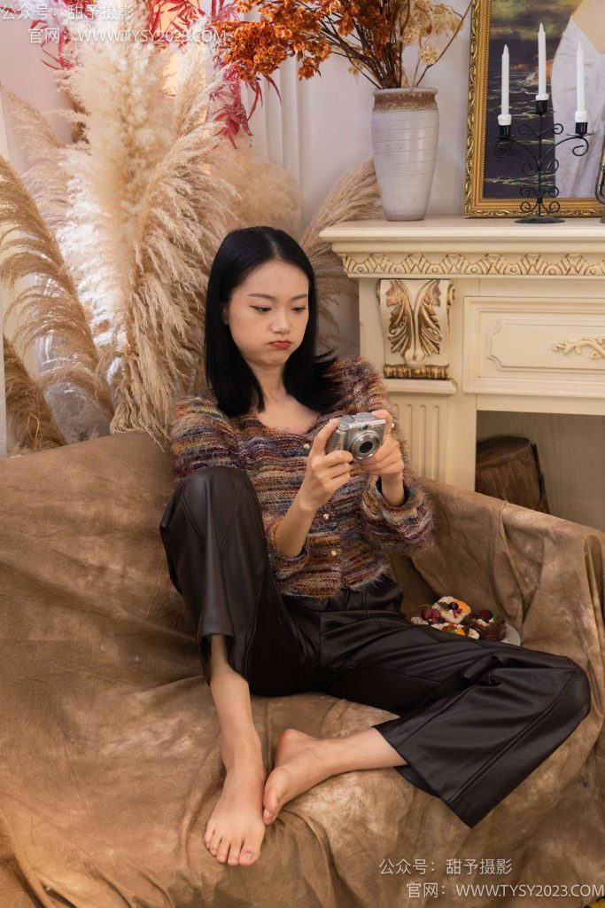 甜予攝影 005齊齊-板鞋、白棉襪、裸足[122P/2V/9.75GB]插圖3