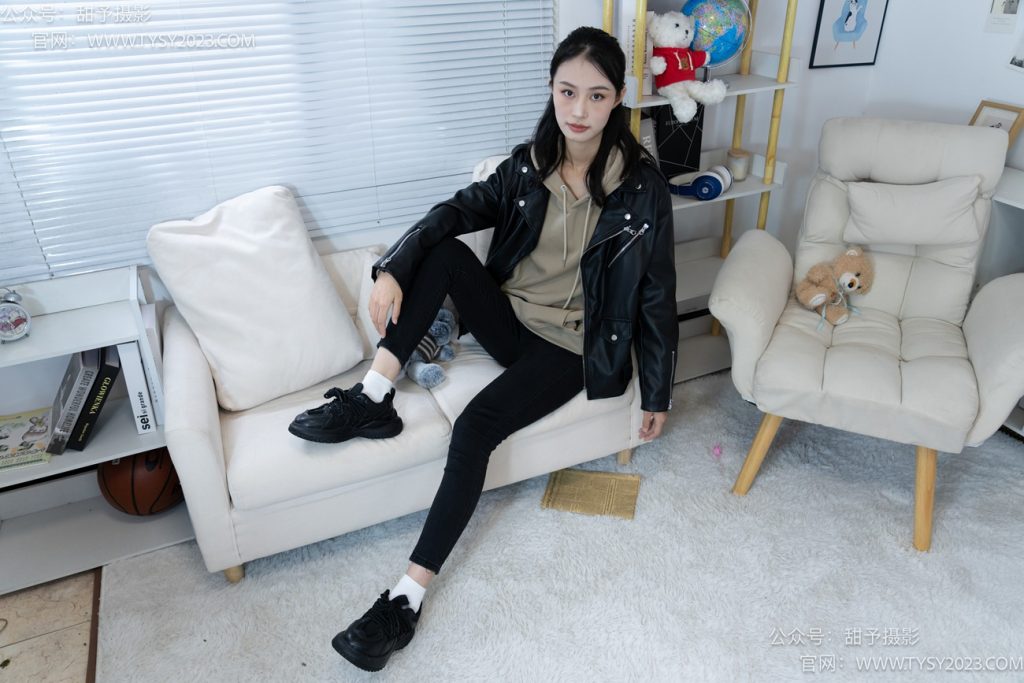 甜予攝影 014 肉肉-運動鞋、白棉襪、裸足[115P/2V/10.55GB]插圖