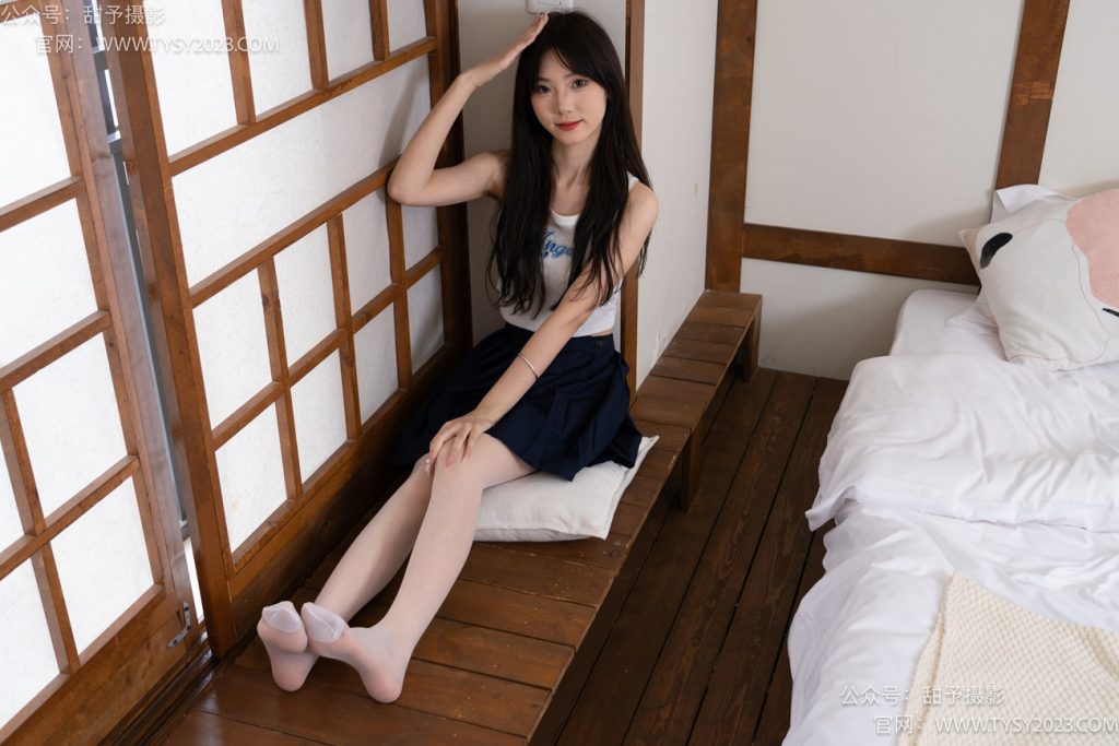 甜予攝影 NO.018 璇璇-運動鞋、白絲（腳尖加固款） [130P/2V/10.01GB]插圖3