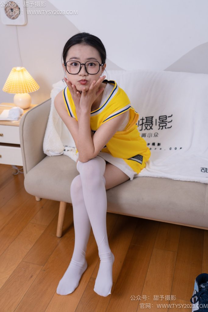 甜予攝影 NO.021 齊齊 兩雙AJ、過膝白絲[177P/2V/11.5GB]插圖3