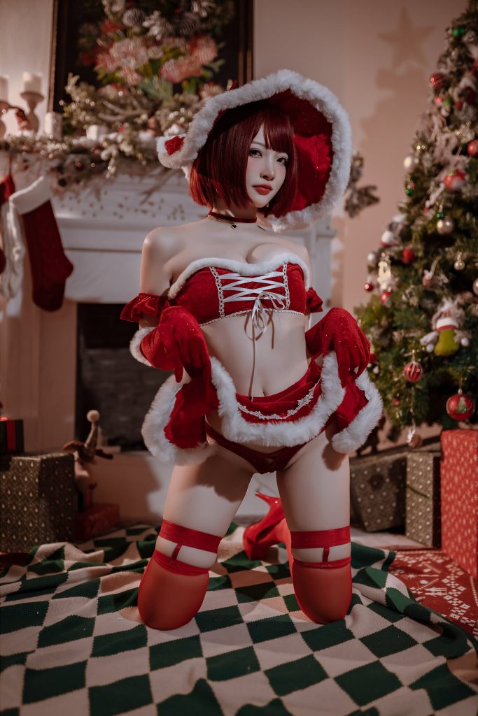 人氣Coser二佐Nisa 115 圣誕魔女 [36/429MB]插圖