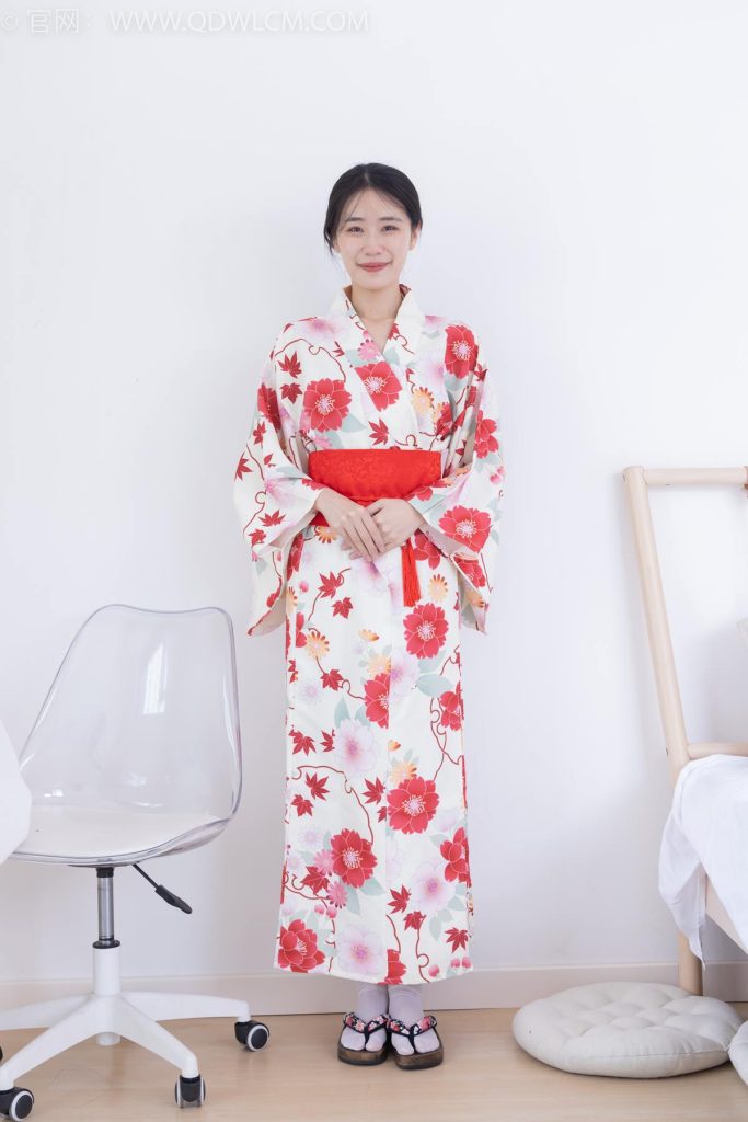 物戀傳媒 NO.2385 菜菜-木屐、短白絲、裸足、和服浴衣、裸足[240P/1V/4.66GB]插圖2