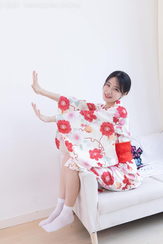 物戀傳媒 NO.2385 菜菜-木屐、短白絲、裸足、和服浴衣、裸足[240P/1V/4.66GB]插圖