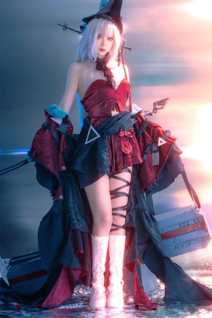 網(wǎng)紅Coser@瘋貓ss 075 濁心斯卡蒂 [18P/356MB]插圖3