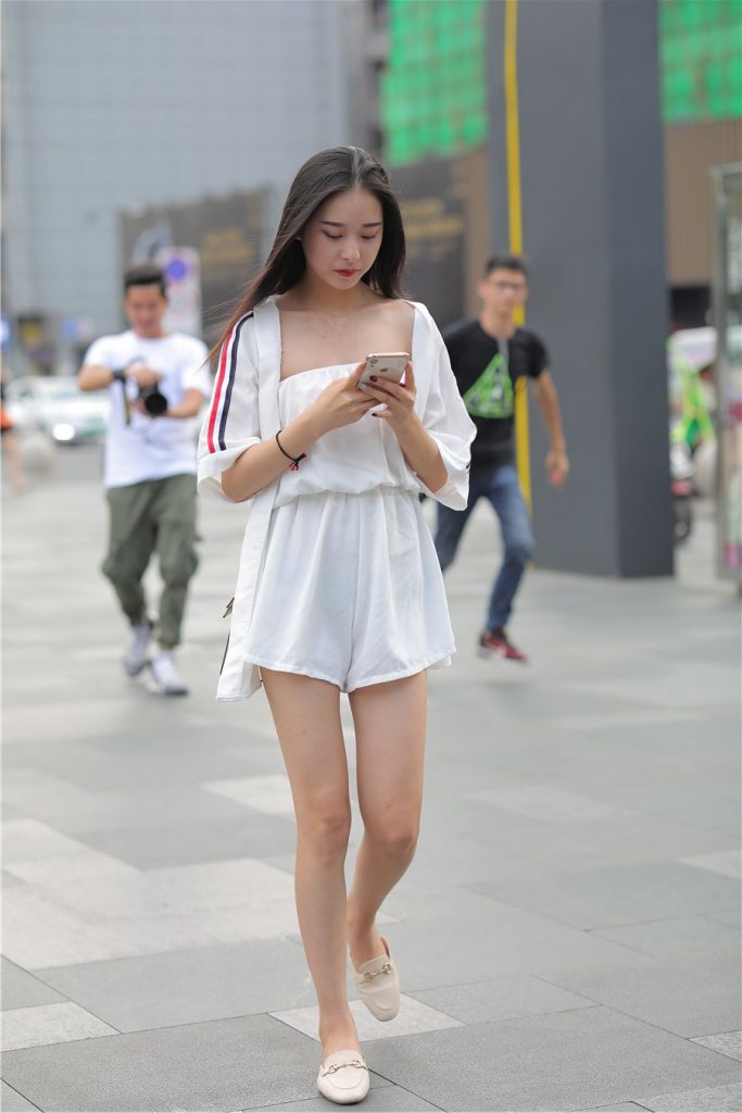 精選街拍 No.381 清純的鄰家女孩 [41P/20M]插圖2