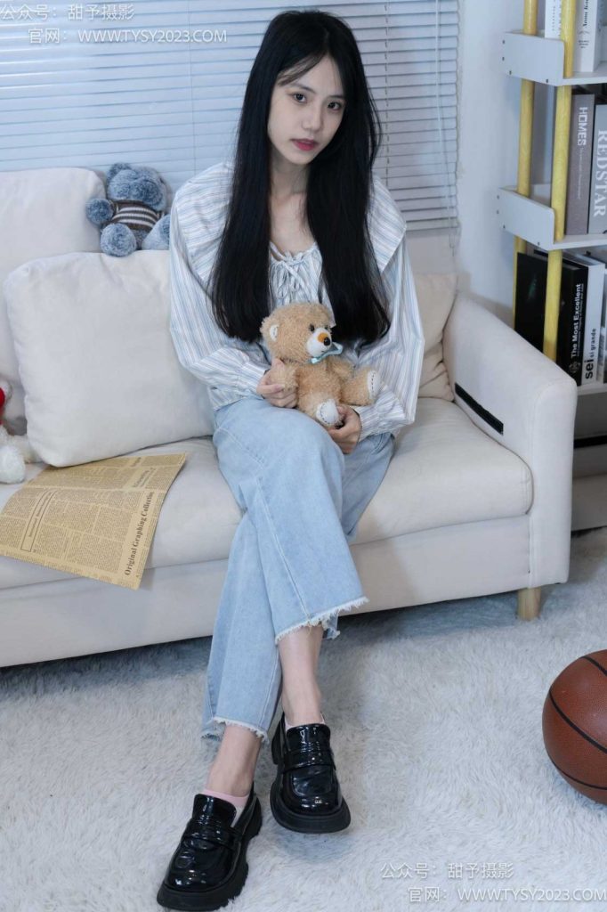 甜予攝影 NO.028 胡桃-皮鞋、白棉襪、裸足[124P/2V/10.06GB]插圖3