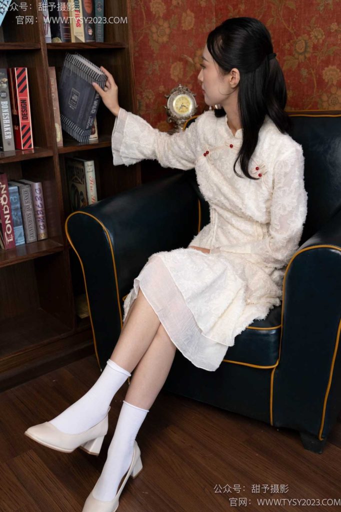 甜予攝影 NO.029 肉肉-高跟鞋、白棉襪、裸足[127P/2V/10.07GB]插圖2